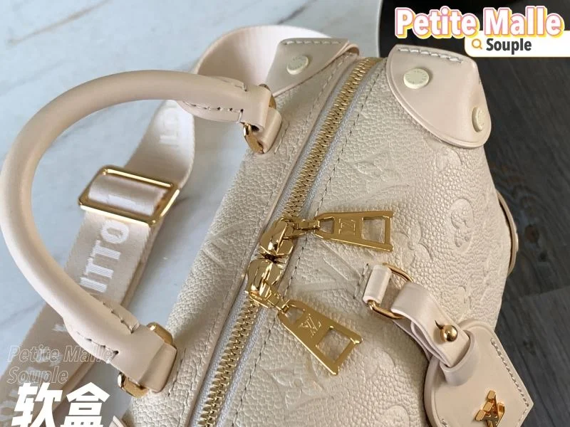 Breathable Louis Vuitton Top Handle Bags 39362
