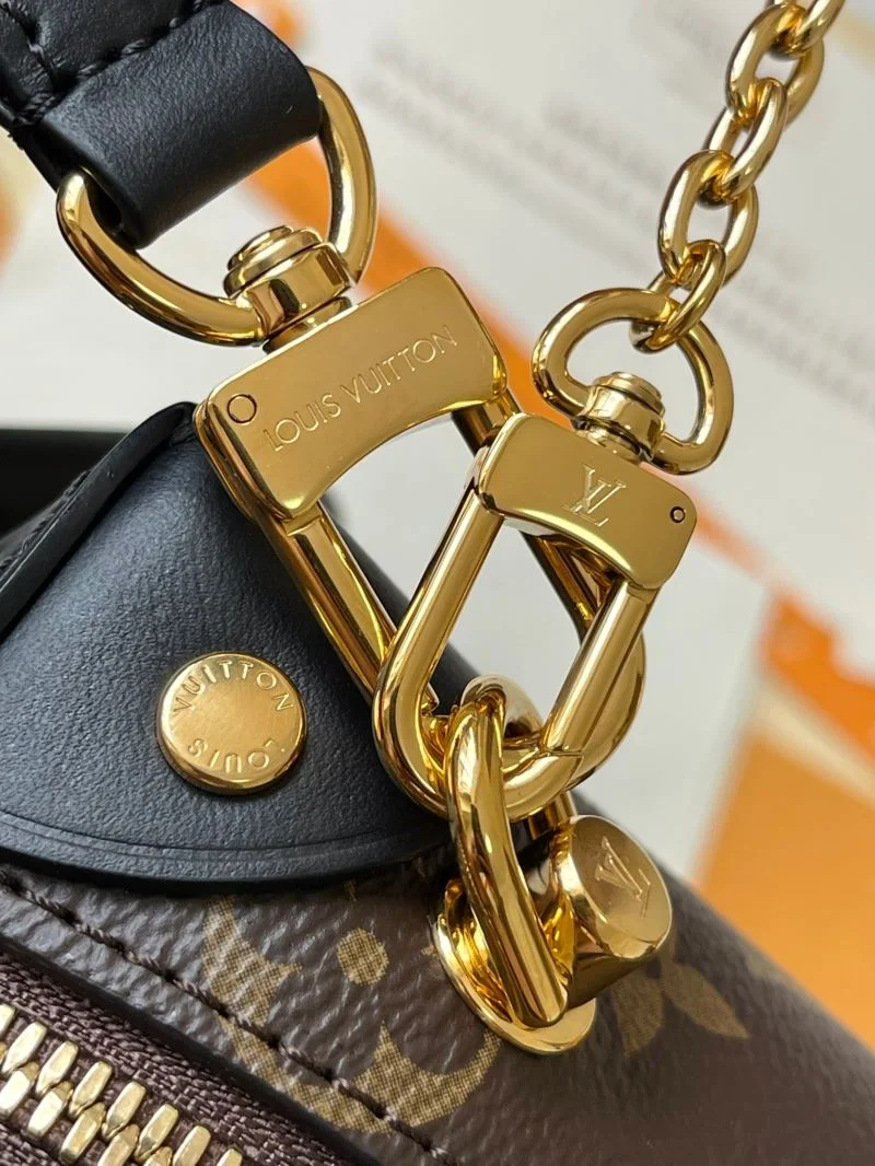 Lightweight Louis Vuitton Top Handle Bags 39378