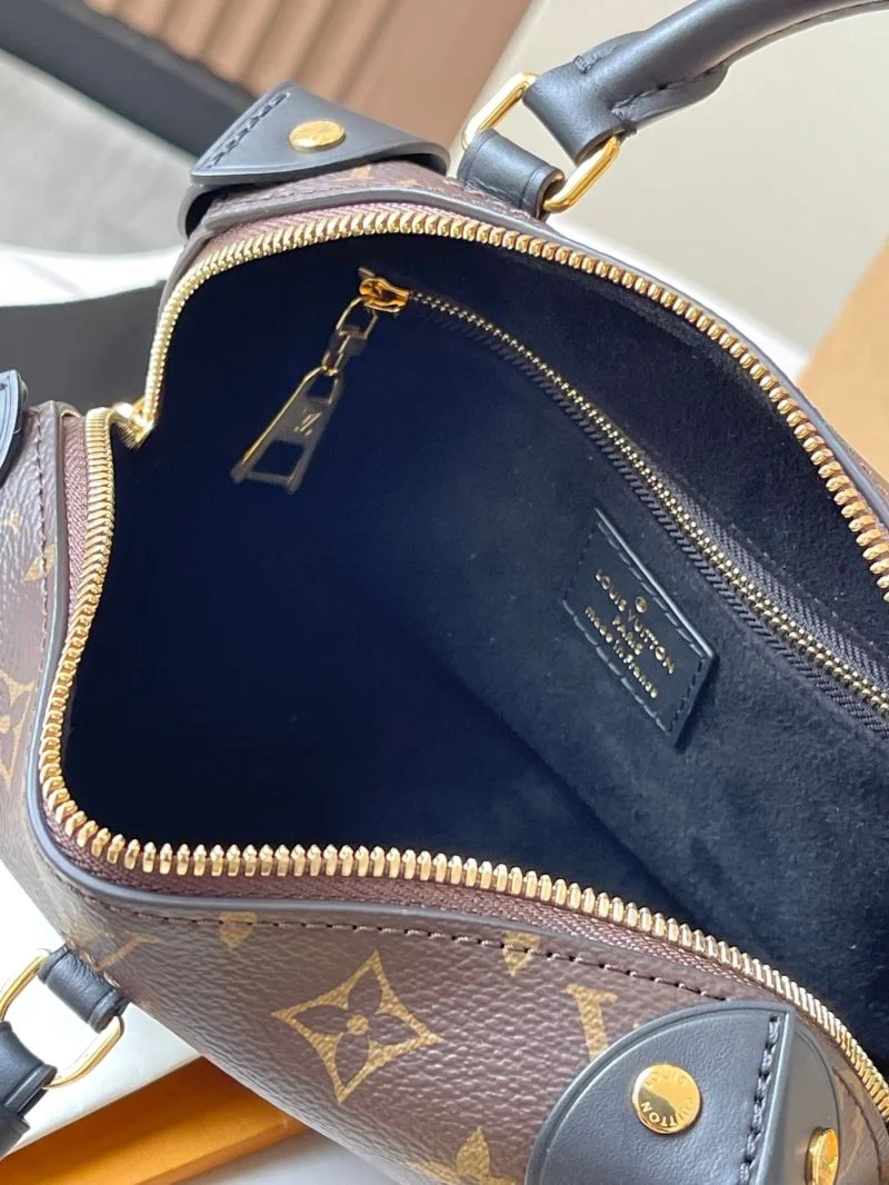 Lightweight Louis Vuitton Top Handle Bags 39378