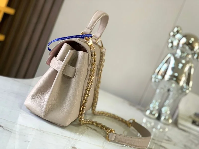 Thermal Louis Vuitton Top Handle Bags 39365