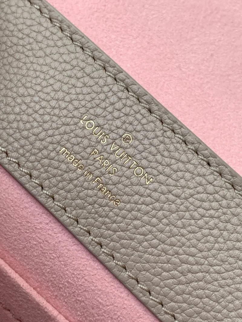 Thermal Louis Vuitton Top Handle Bags 39365