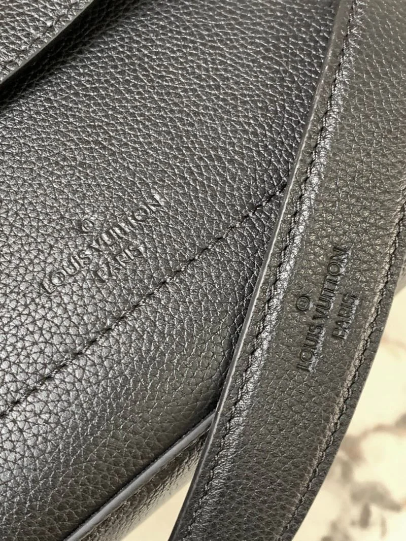 Louis Vuitton Top Handle Bags Effortless 39358