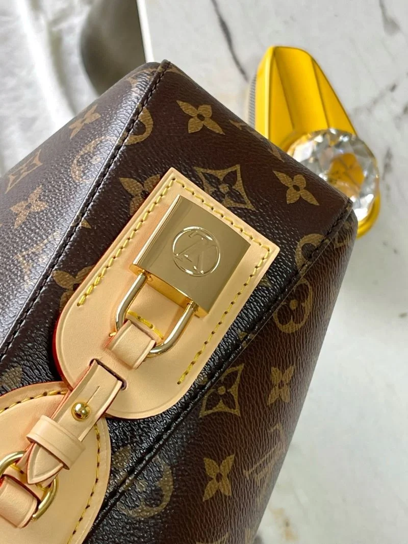 Louis Vuitton Top Handle Bags WrinkleFree 39356