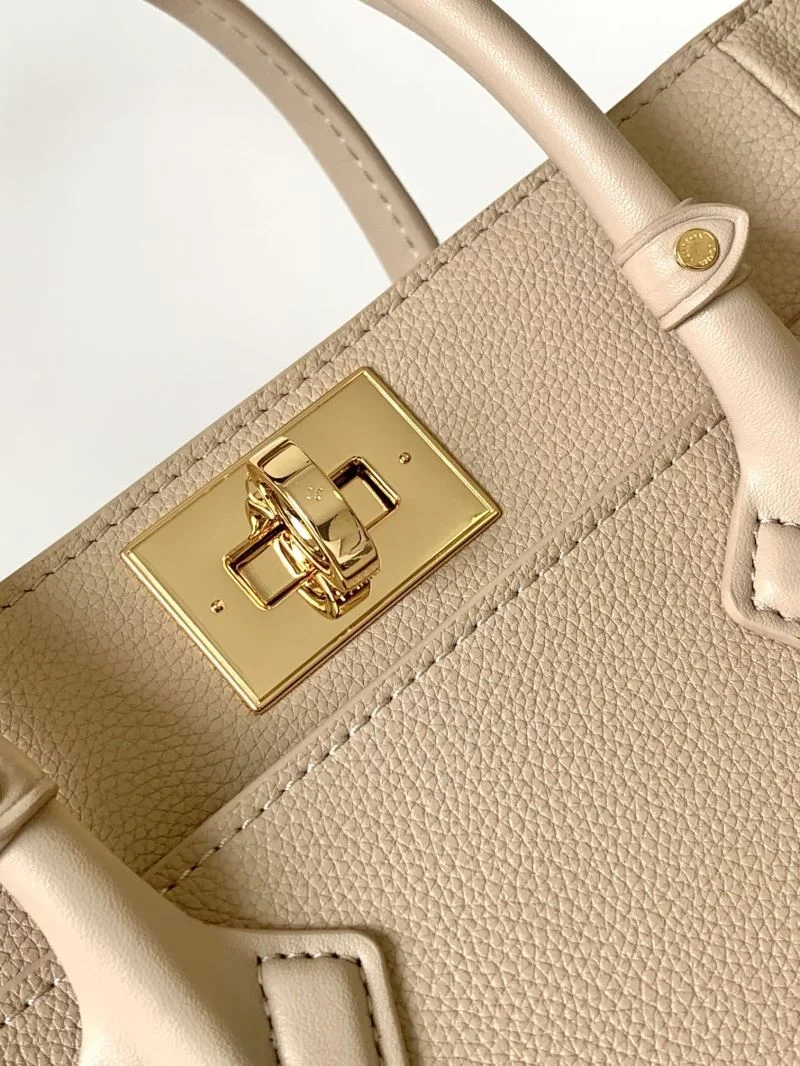 Breathable Louis Vuitton Top Handle Bags 39093