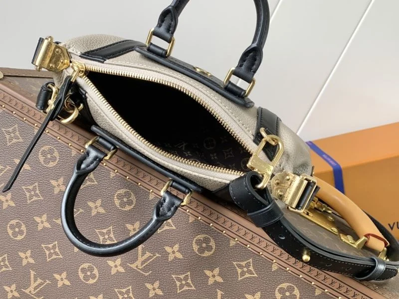 Unisex Louis Vuitton Top Handle Bags 39096