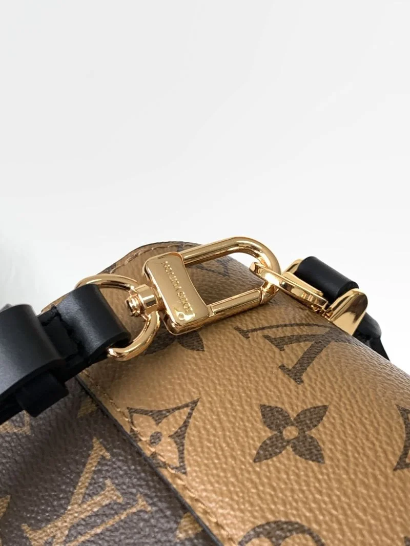 OdorResistant Louis Vuitton Top Handle Bags 38951