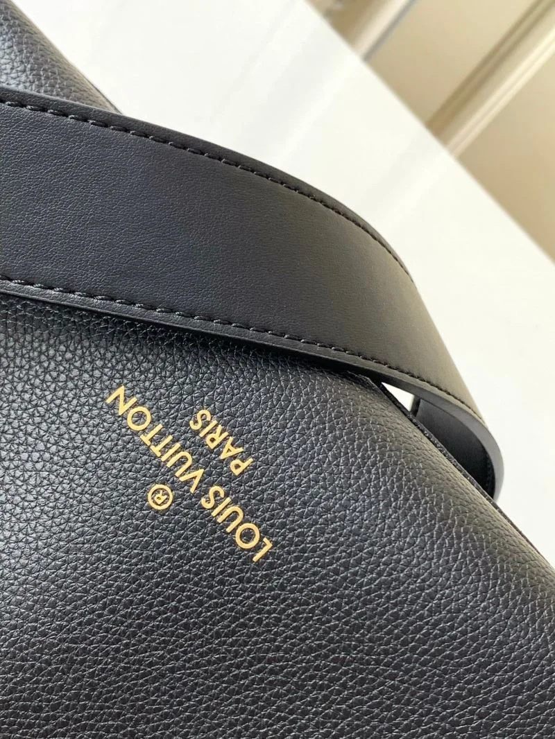 TechFriendly Louis Vuitton Top Handle Bags 38961