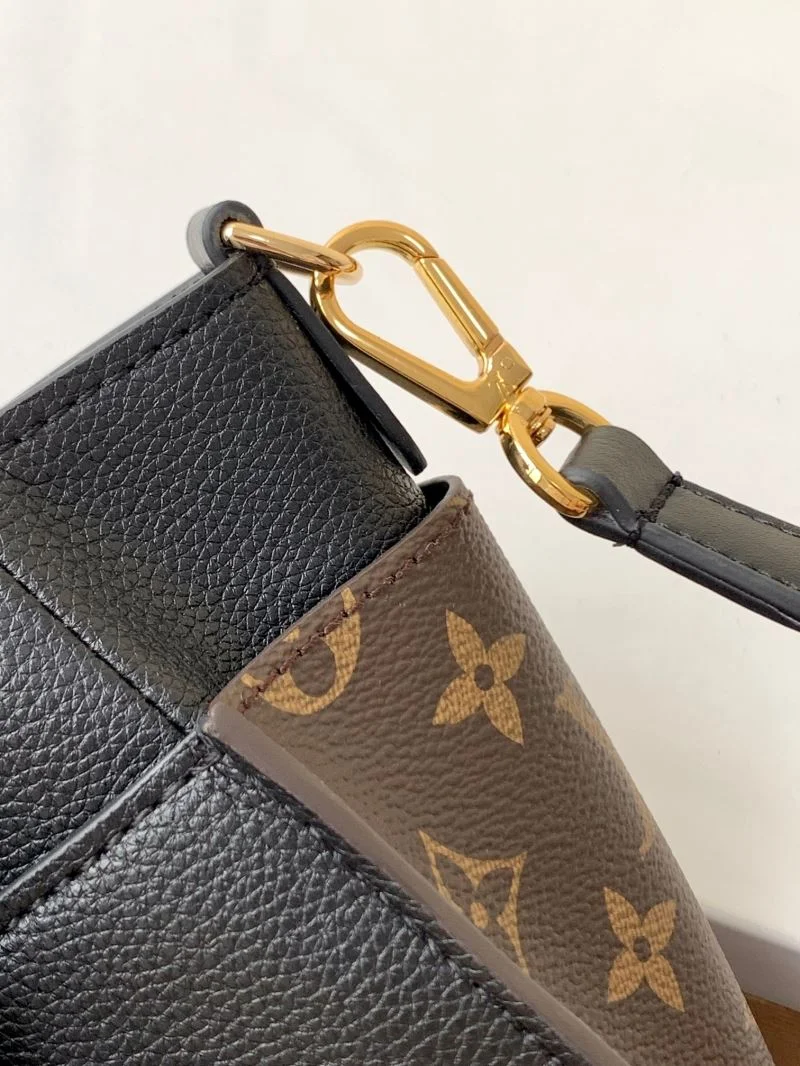 TechFriendly Louis Vuitton Top Handle Bags 38961