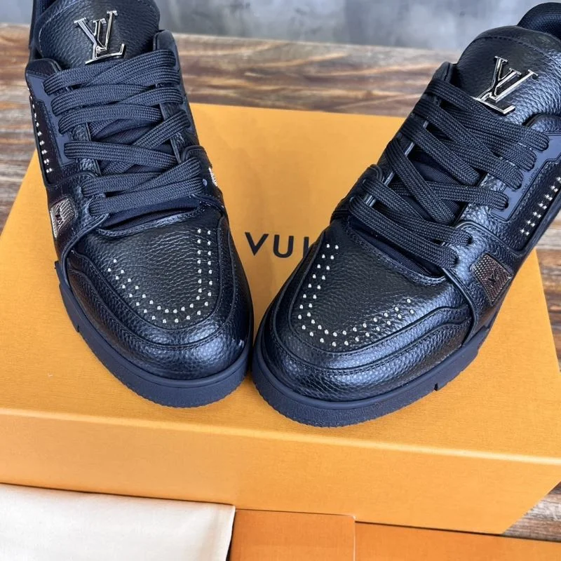 Louis Vuitton Trainer Sneaker TopPick 30427