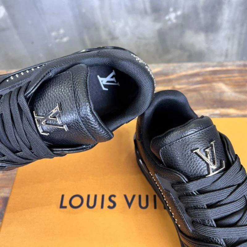 Louis Vuitton Trainer Sneaker TopPick 30427