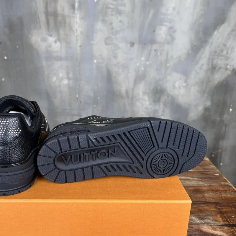 Louis Vuitton Trainer Sneaker TopPick 30427