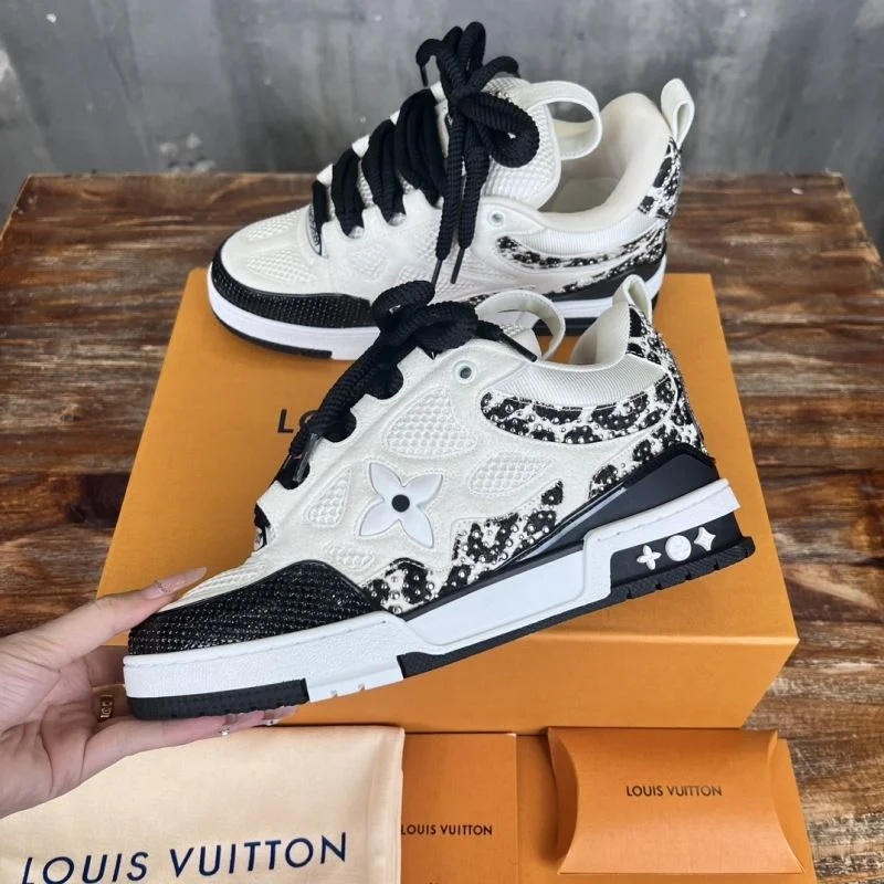 Louis Vuitton Trainer Sneaker ComfortFit 30425