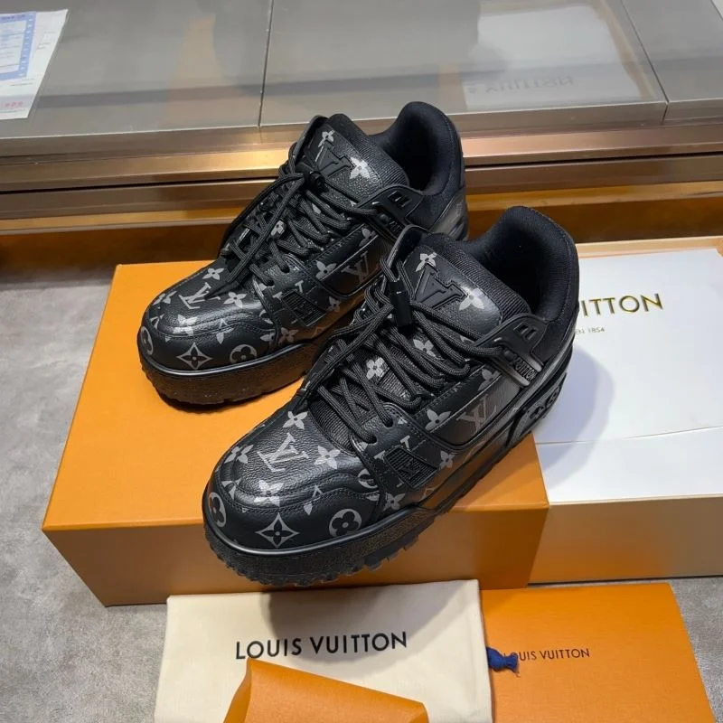 Louis Vuitton Trainer Sneaker Neat 30414