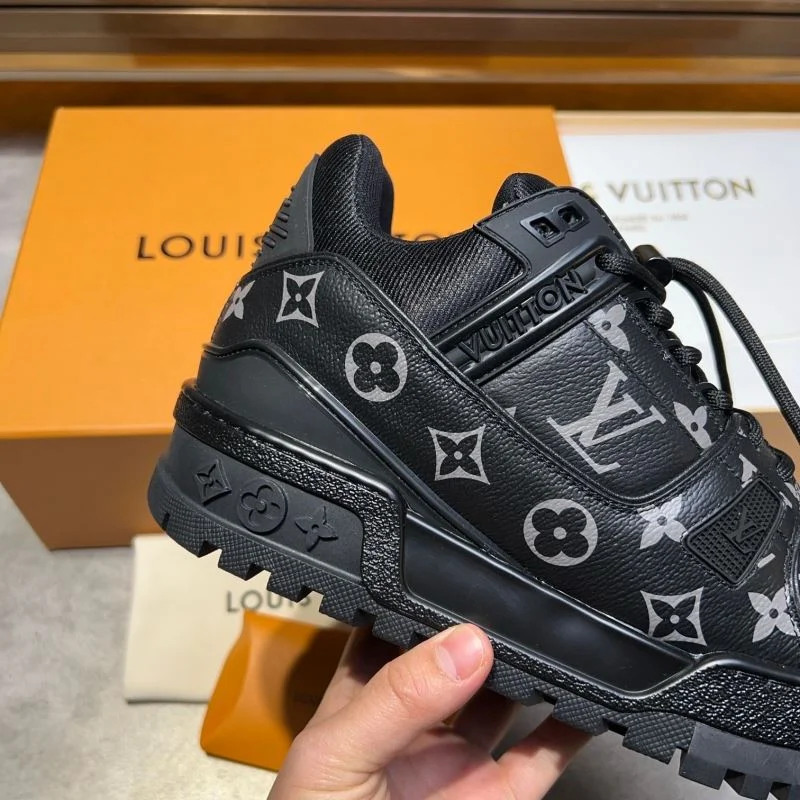Louis Vuitton Trainer Sneaker Neat 30414