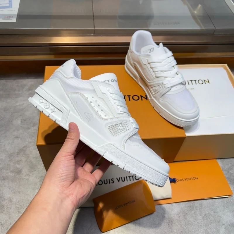 Affordable Louis Vuitton Trainer Sneaker 30332