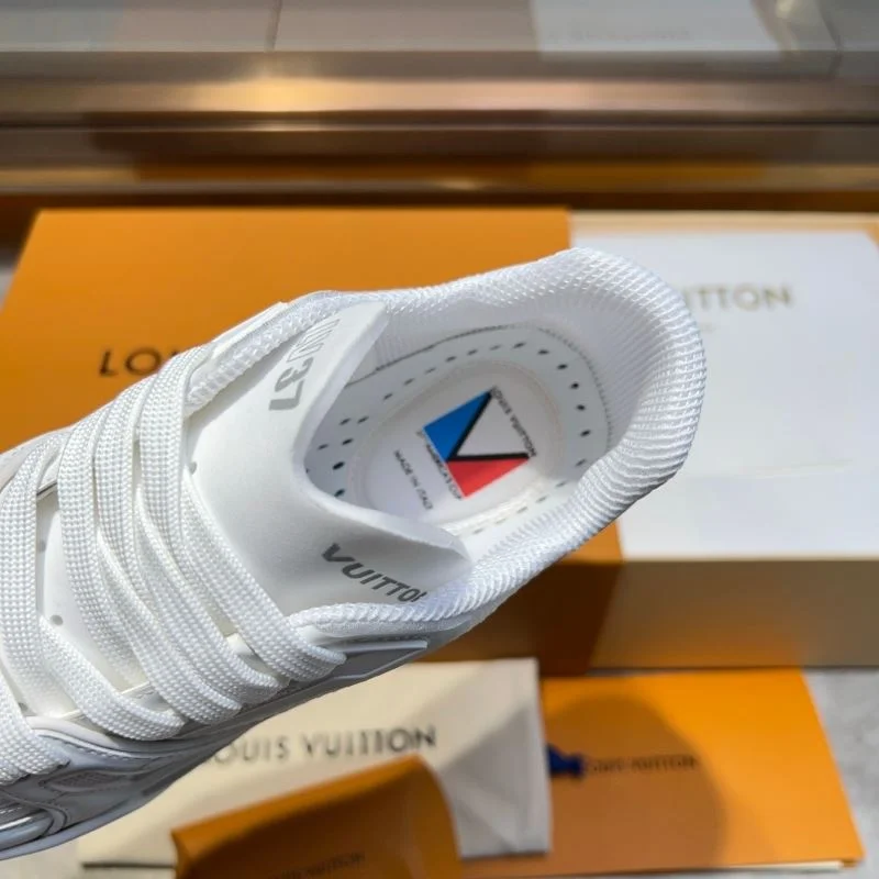 Affordable Louis Vuitton Trainer Sneaker 30332
