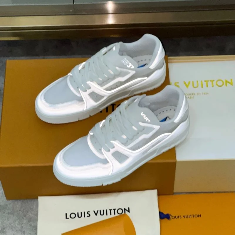 Louis Vuitton Trainer Sneaker Classic 30410