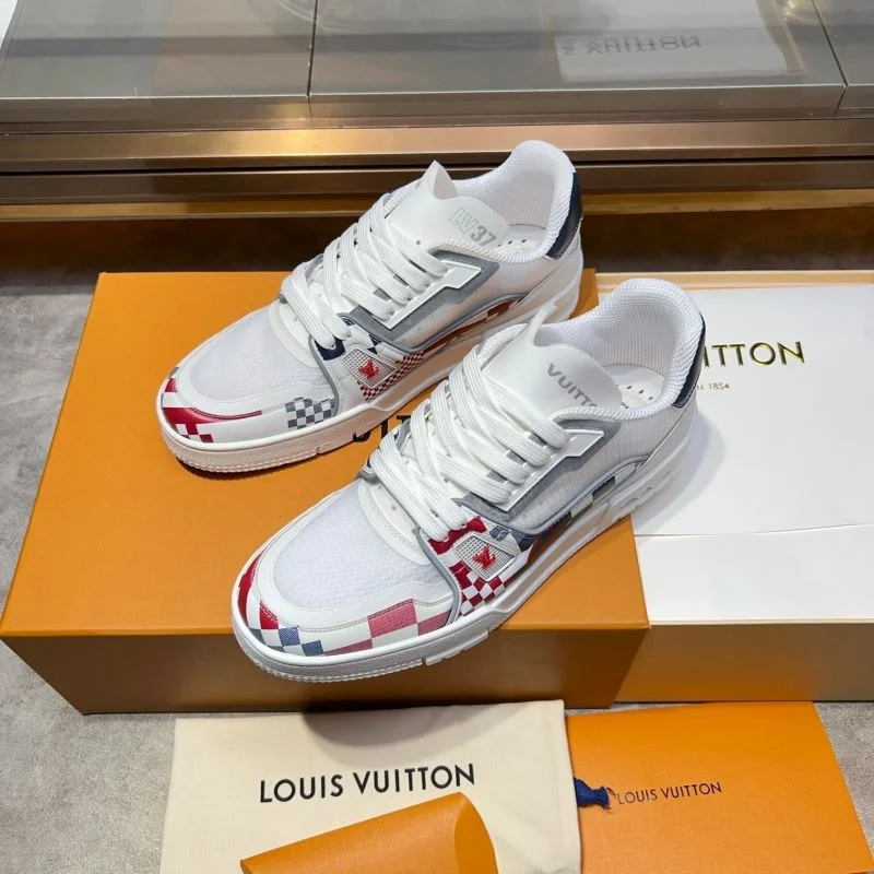 Louis Vuitton Trainer Sneaker MoistureWicking 30424
