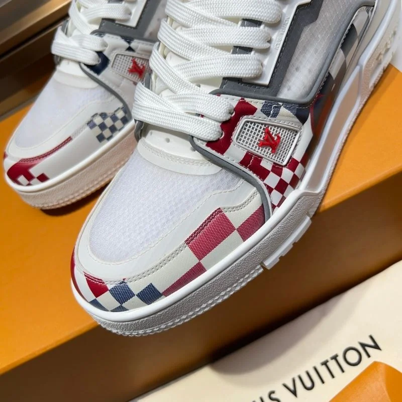 Louis Vuitton Trainer Sneaker MoistureWicking 30424