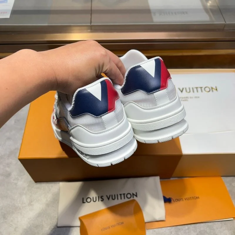 Louis Vuitton Trainer Sneaker MoistureWicking 30424