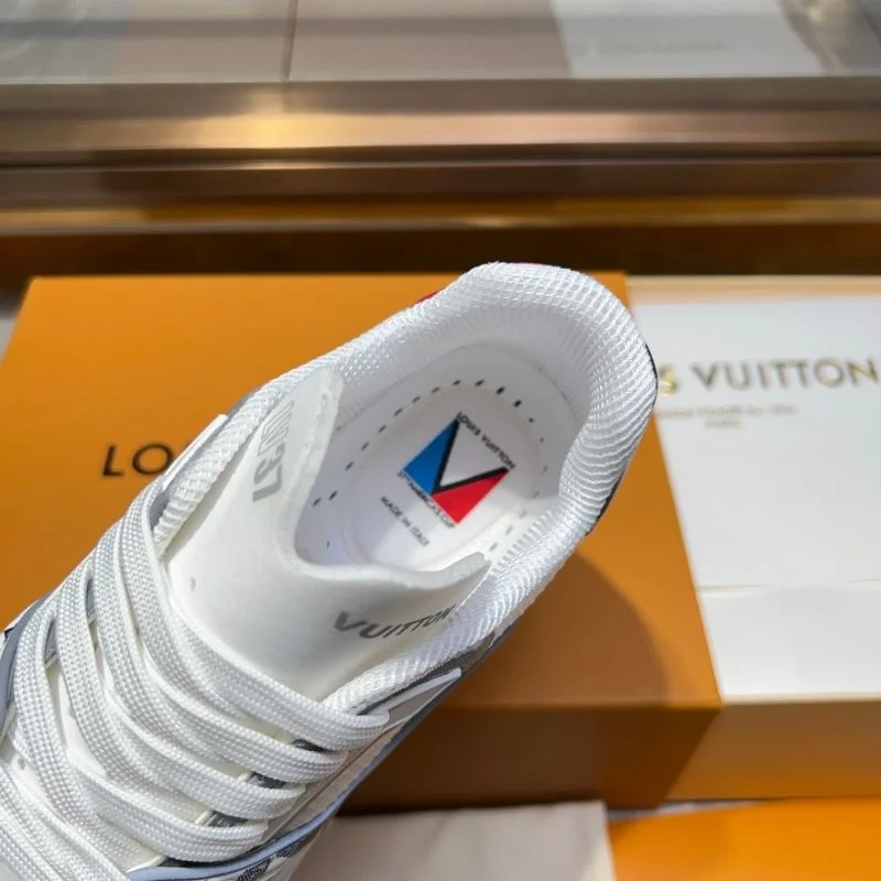 Louis Vuitton Trainer Sneaker MoistureWicking 30424
