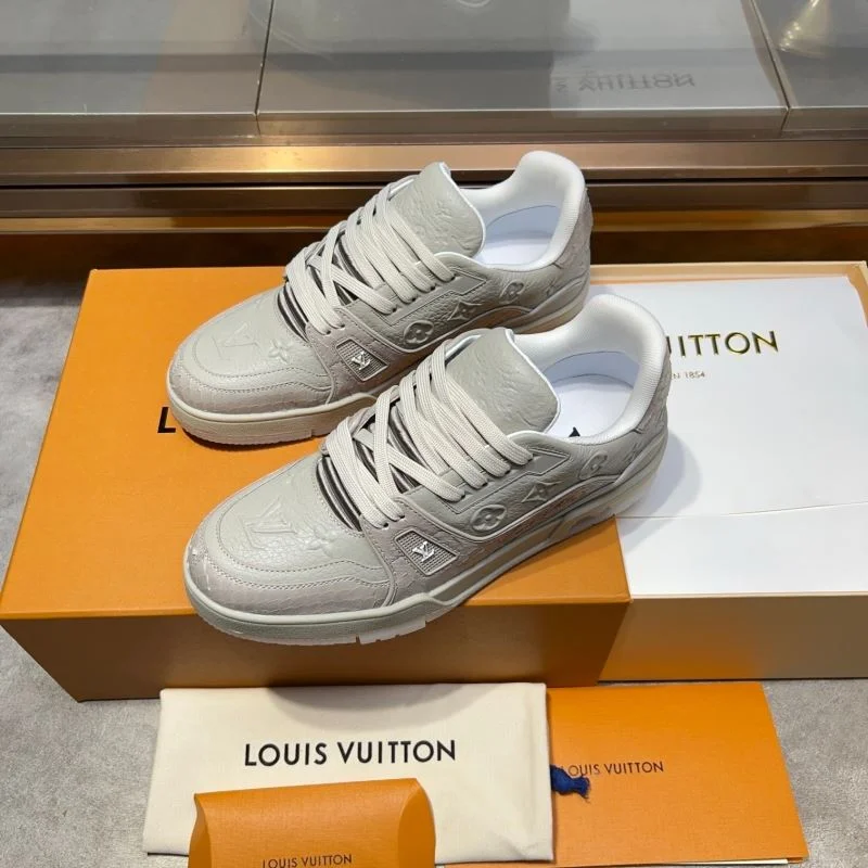 Louis Vuitton Trainer Sneaker UrbanStyle 30421