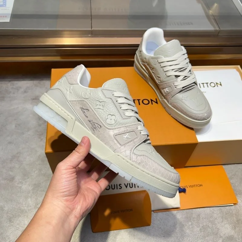 Louis Vuitton Trainer Sneaker UrbanStyle 30421