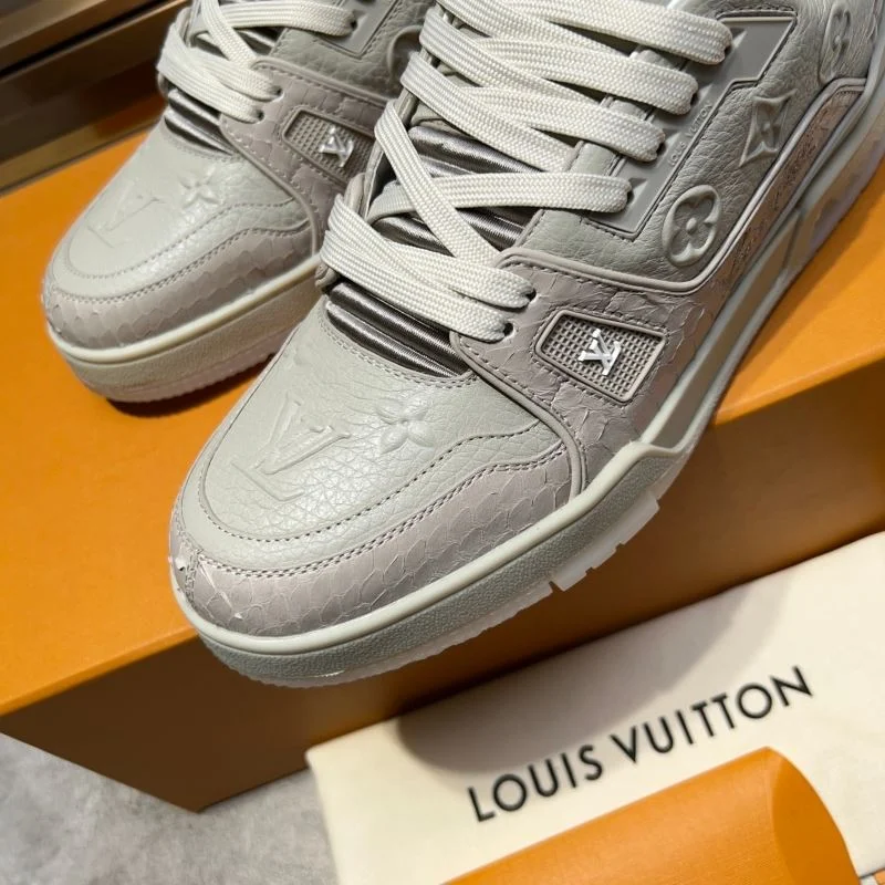 Louis Vuitton Trainer Sneaker UrbanStyle 30421