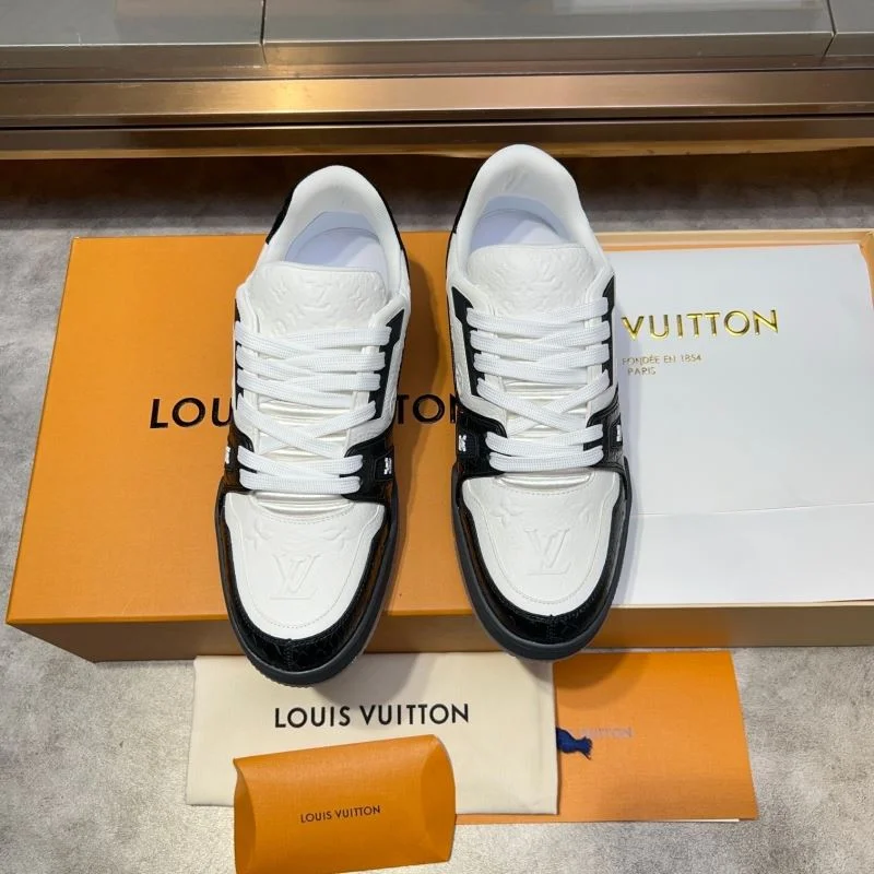 Louis Vuitton Trainer Sneaker TechFriendly 30419