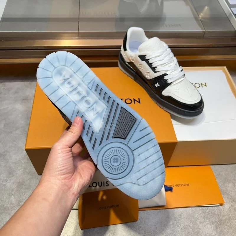 Louis Vuitton Trainer Sneaker TechFriendly 30419