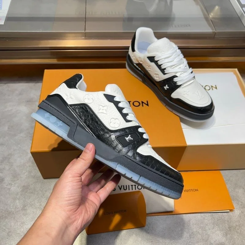 Louis Vuitton Trainer Sneaker TechFriendly 30419