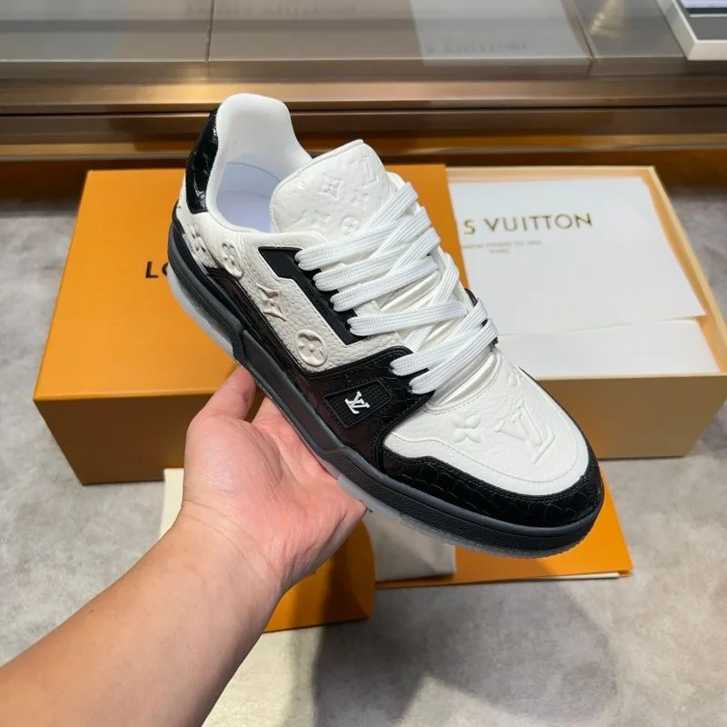 Louis Vuitton Trainer Sneaker TechFriendly 30419