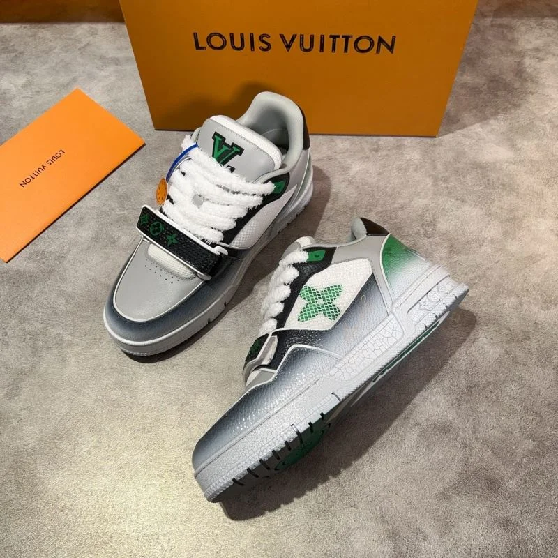 Louis Vuitton Trainer Sneaker Durable 30395