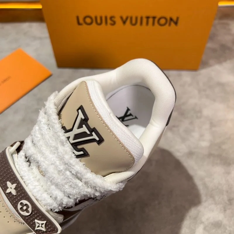 SmartChoice Louis Vuitton Trainer Sneaker 30406