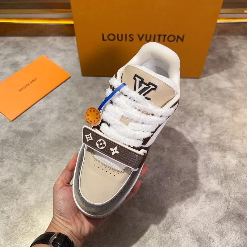 SmartChoice Louis Vuitton Trainer Sneaker 30406