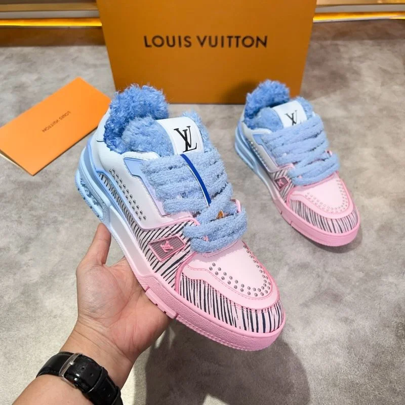 Practical Louis Vuitton Trainer Sneaker 30408