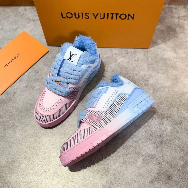 Practical Louis Vuitton Trainer Sneaker 30408