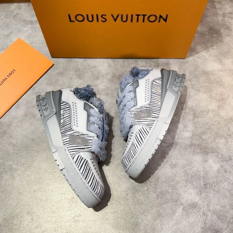AllSeason Louis Vuitton Trainer Sneaker 30404