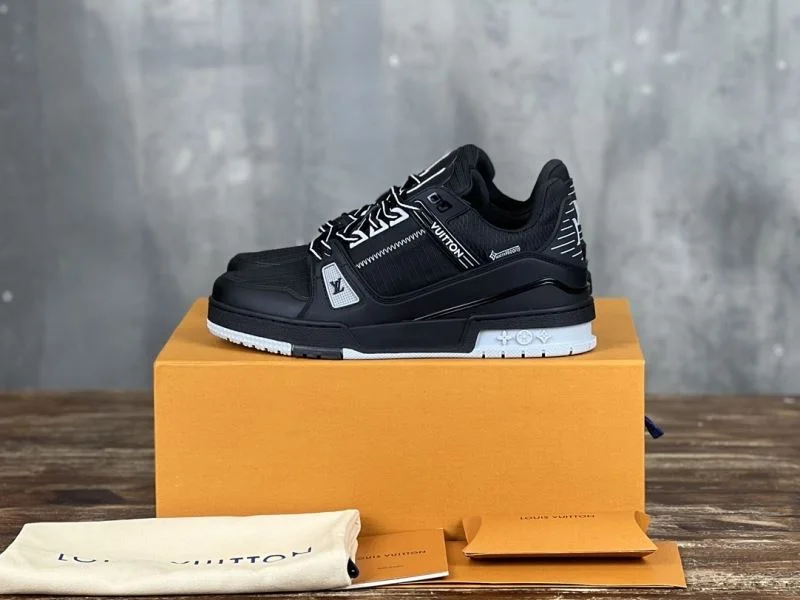 TopPick Louis Vuitton Trainer Sneaker 30398