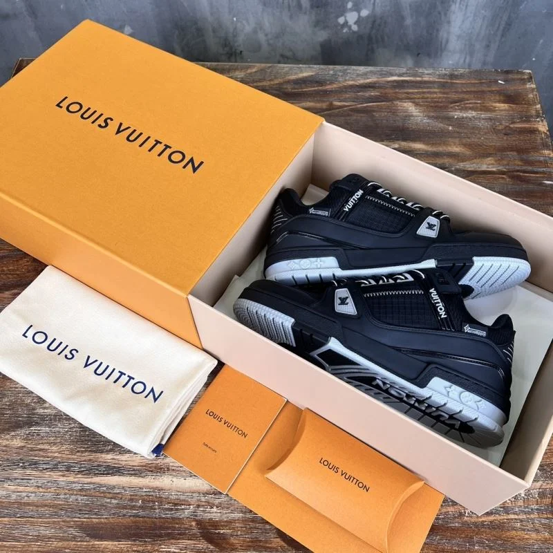 TopPick Louis Vuitton Trainer Sneaker 30398