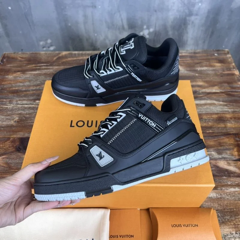 TopPick Louis Vuitton Trainer Sneaker 30398