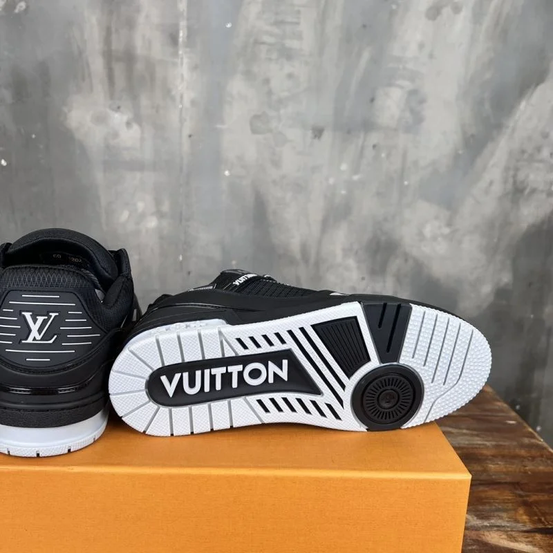 TopPick Louis Vuitton Trainer Sneaker 30398