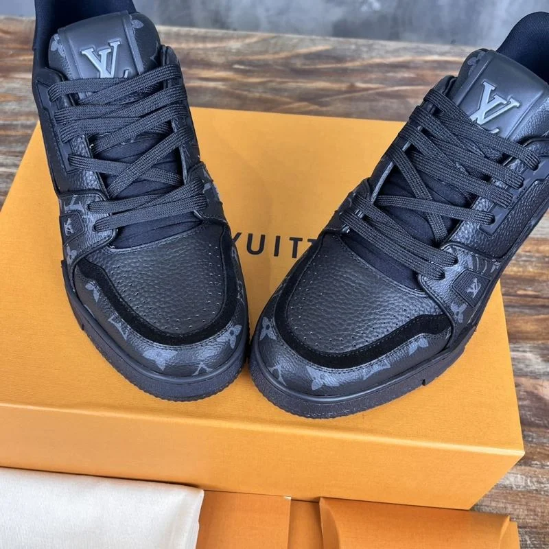 Louis Vuitton Trainer Sneaker NewStyle 30392