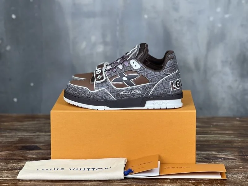 Louis Vuitton Trainer Sneaker Youthful 30390