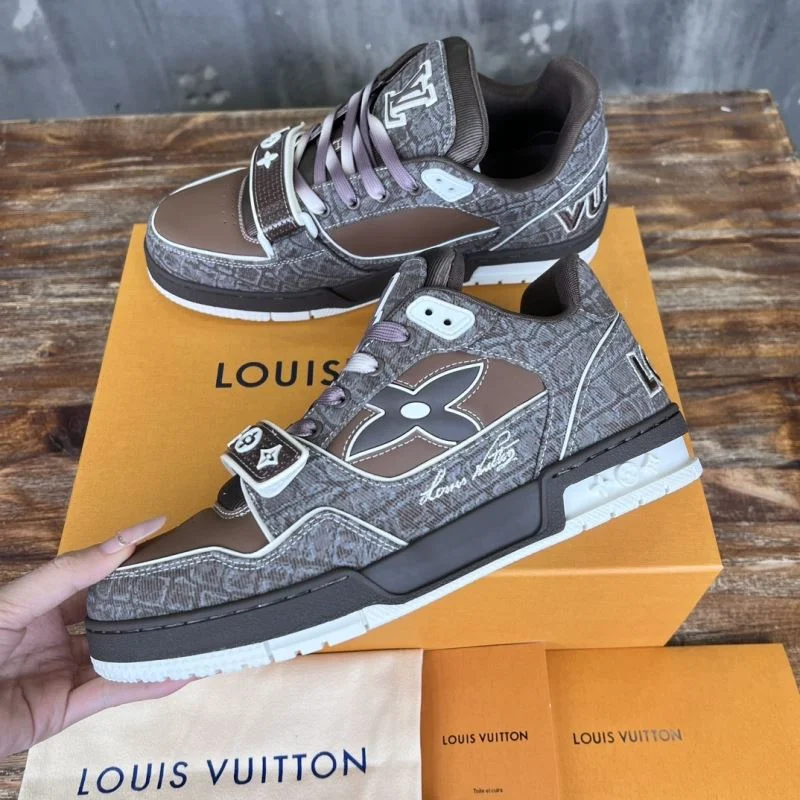 Louis Vuitton Trainer Sneaker Youthful 30390