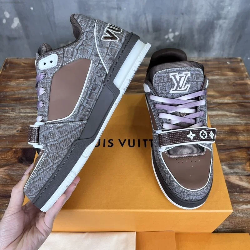 Louis Vuitton Trainer Sneaker Youthful 30390