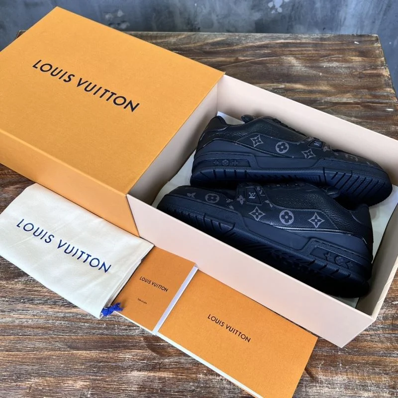 Tailored Louis Vuitton Trainer Sneaker 30391