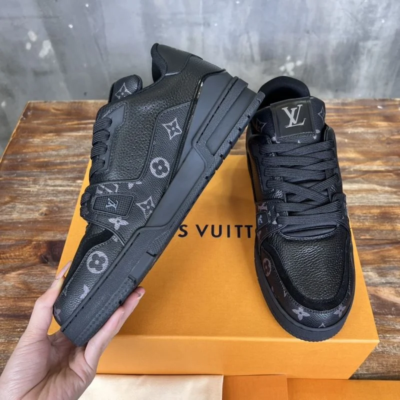 Tailored Louis Vuitton Trainer Sneaker 30391