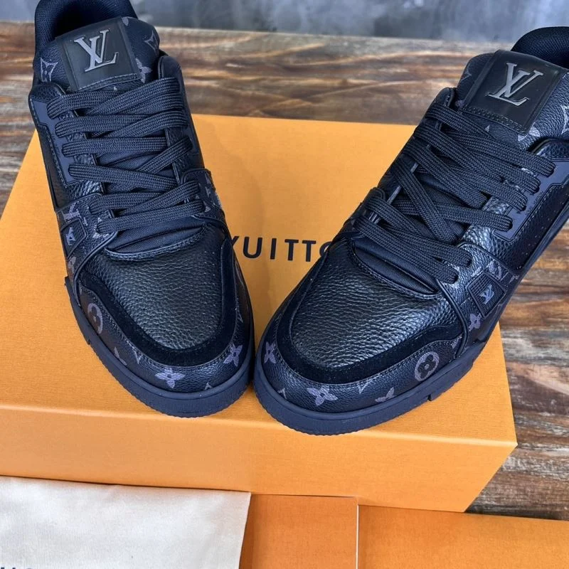 Tailored Louis Vuitton Trainer Sneaker 30391