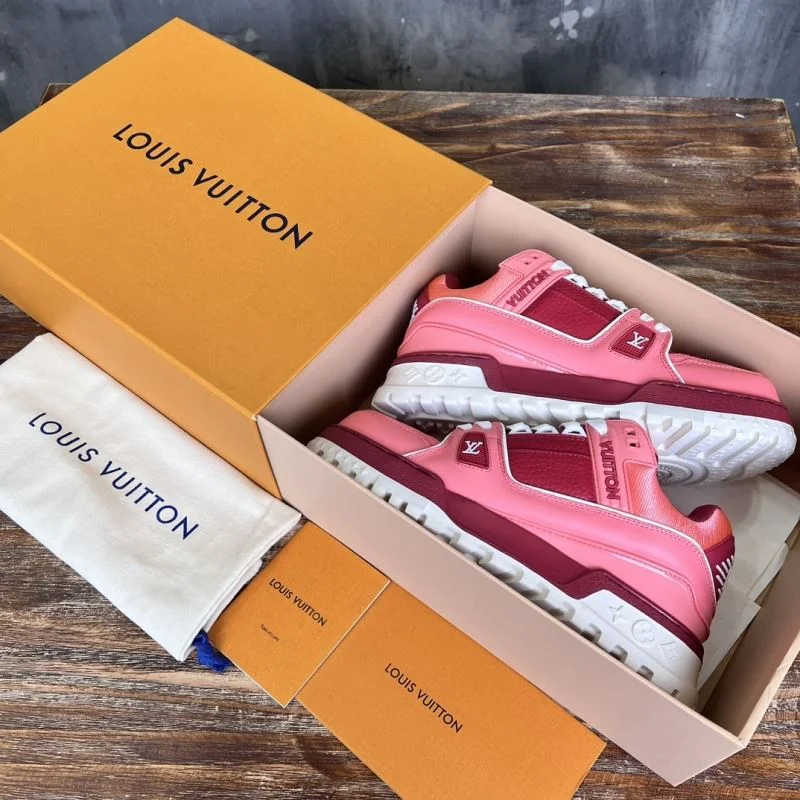 Durable Louis Vuitton Trainer Sneaker 30388